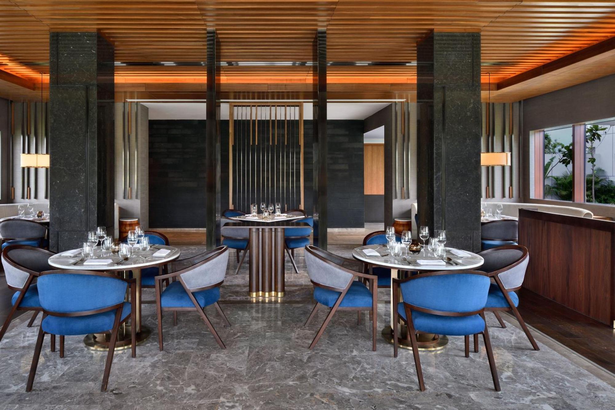 Jw Marriott Hotel Bengaluru Prestige Golfshire Resort & Spa Avati Exteriör bild