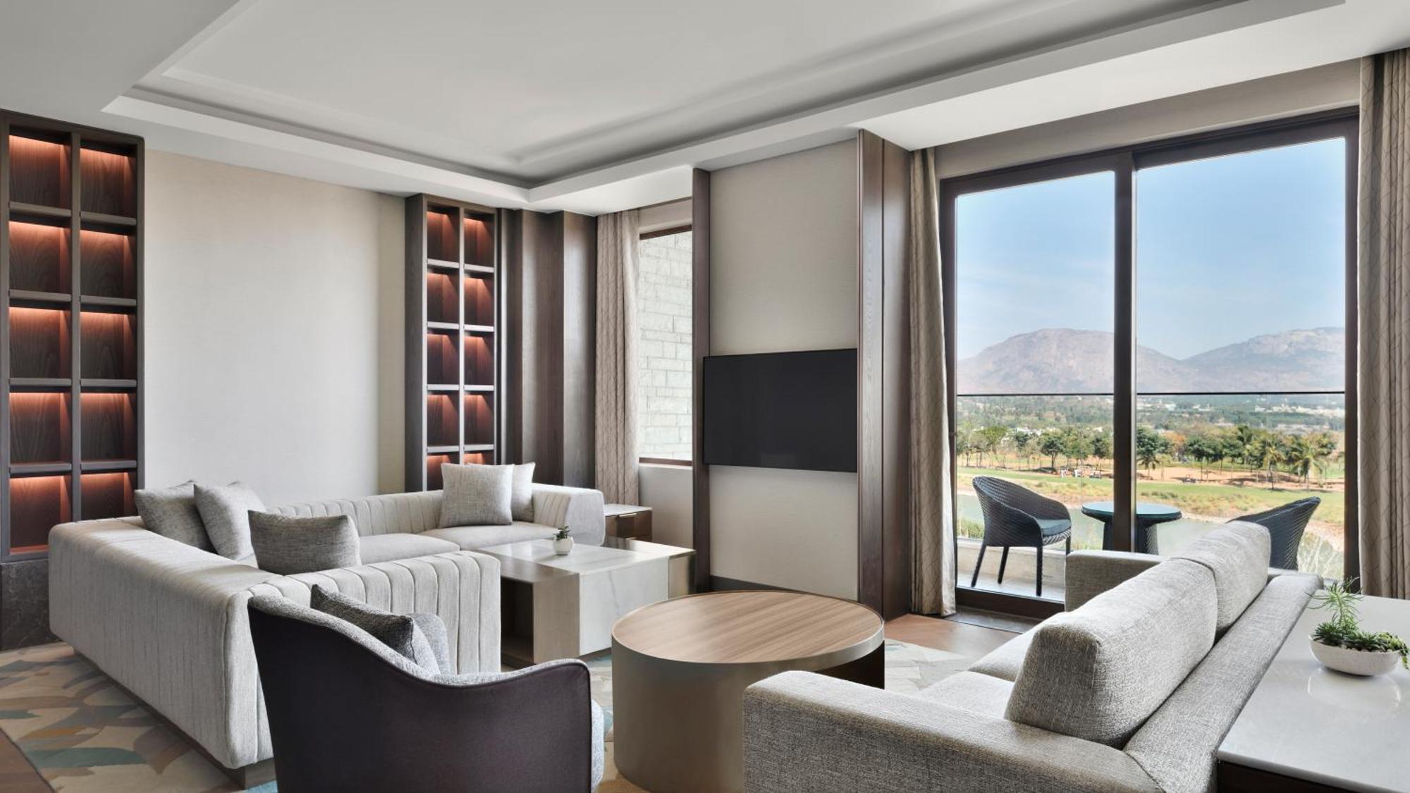 Jw Marriott Hotel Bengaluru Prestige Golfshire Resort & Spa Avati Exteriör bild